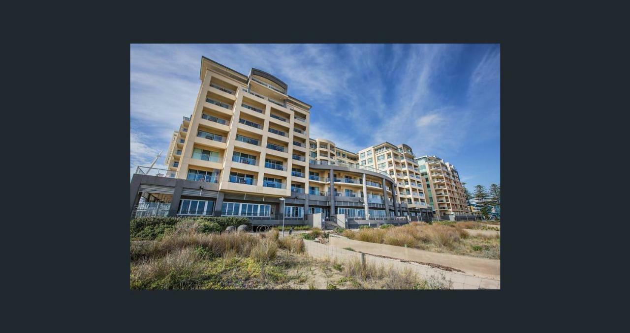 Beachside Luxury Apartments One & Two Bedroom In Beachfront Oaks Pier Building Glenelg Exteriör bild